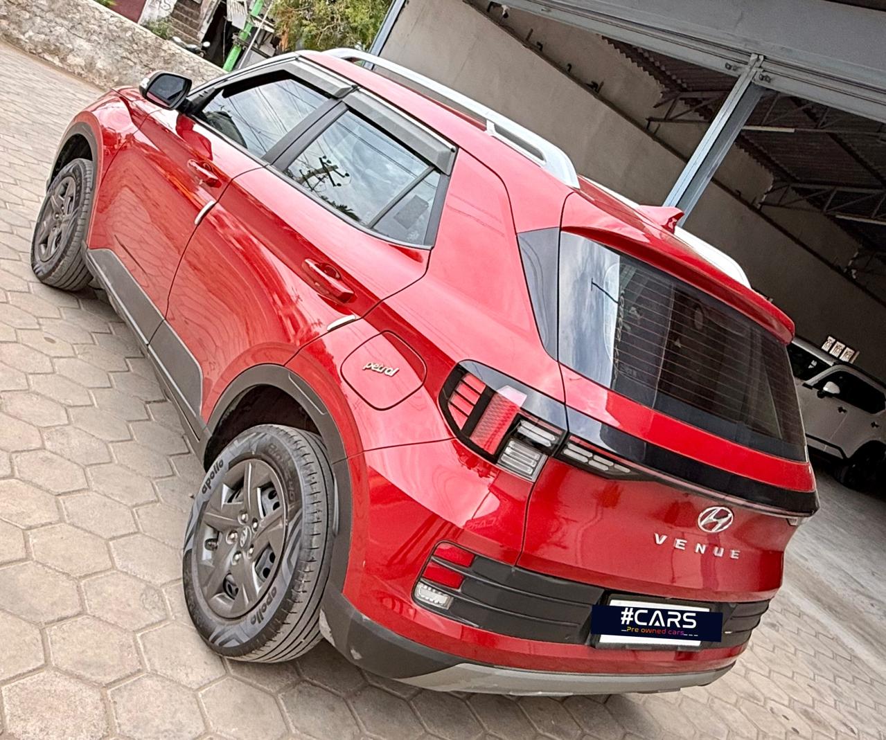 Hyundai Venue - Image 6